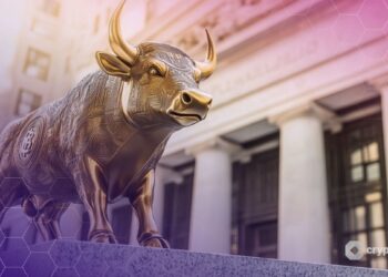 Coinbase Exec Slams Banks for Blocking Crypto Charter Bid