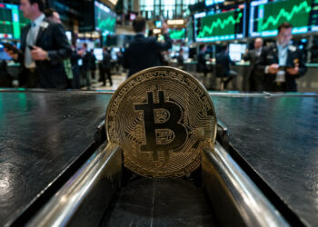 Why S&P 500’s $6 trillion melt up rally exposes Bitcoin amid range-bound weakness