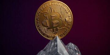 Bitcoin Price Prediction: BTC Drops to $62K, But Long Positions are Increasing — Catching a Falling Knife?