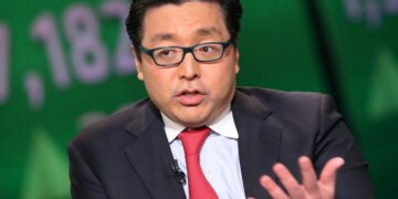 Ethereum Price Prediction: Tom Lee Warns of ETH Drawdown After Kospi Bloodbath